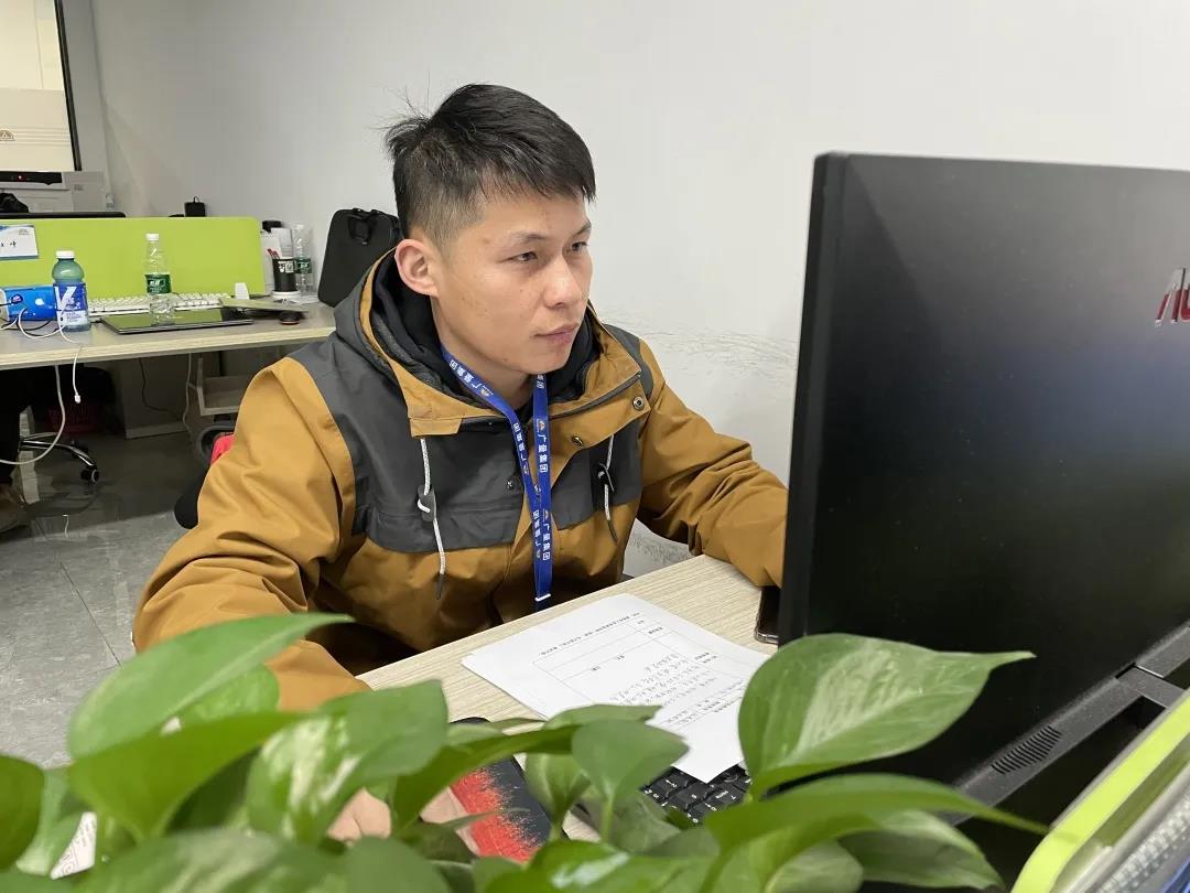 喜讯丨云顶集团官方网站测绘公司熊慈斌喜提“广东省技术能手”荣誉称号！